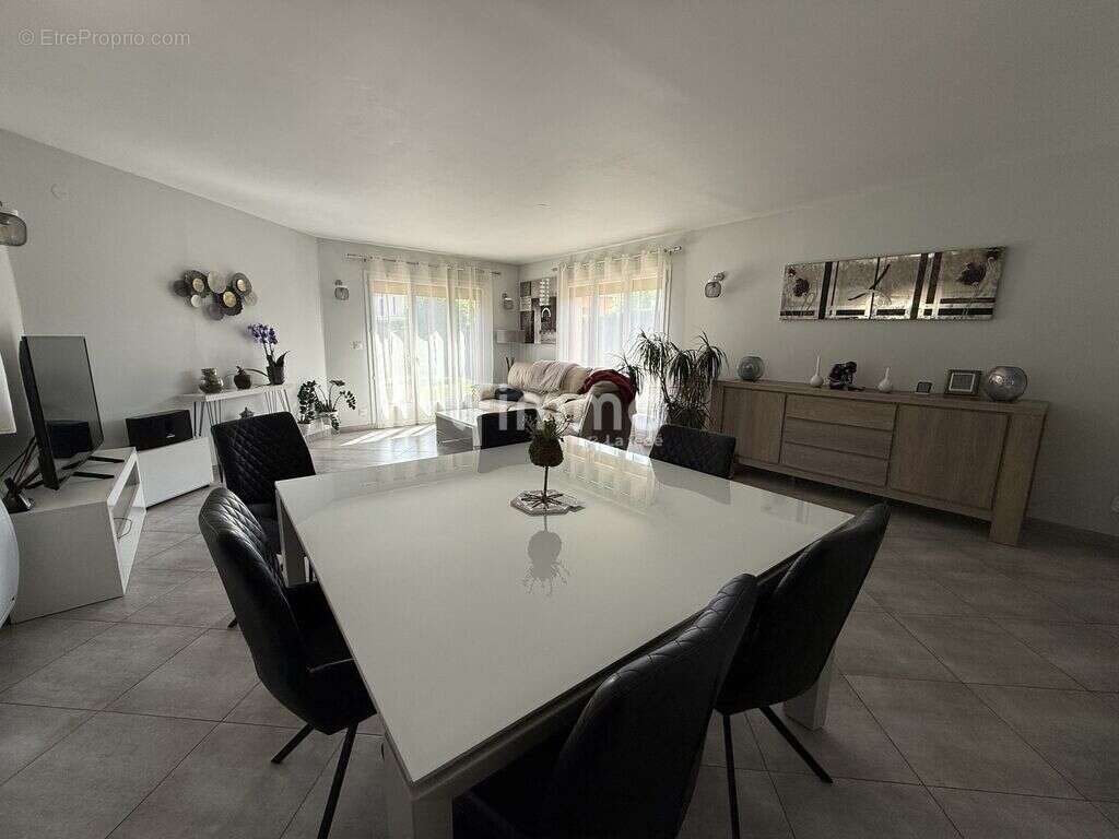 Vert Galant, Proches écoles - photo 3