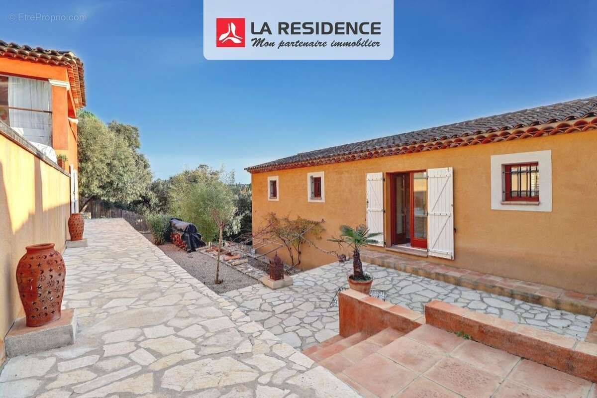 Maison à LORGUES
