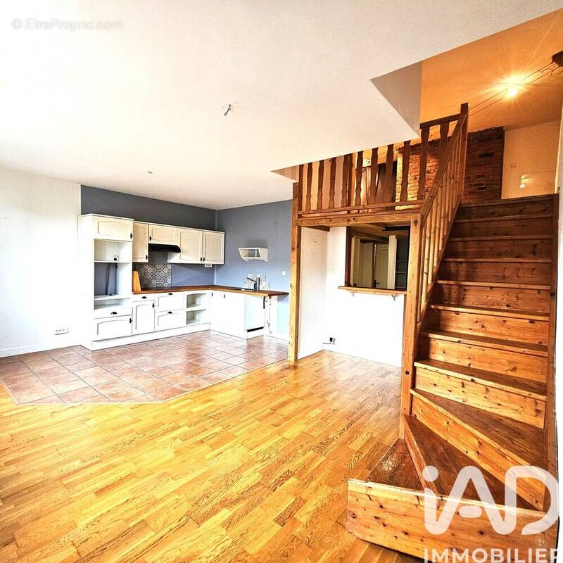 Photo 1 - Appartement à ROCHE-LA-MOLIERE