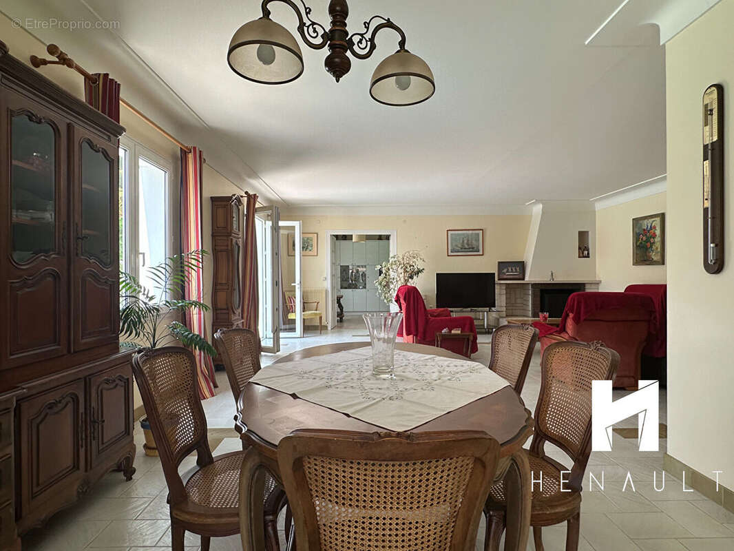 Maison à LA COUARDE-SUR-MER