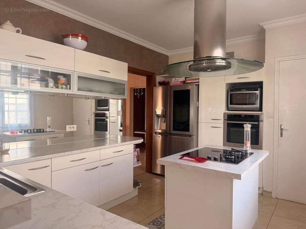 Maison à BRUGUIERES