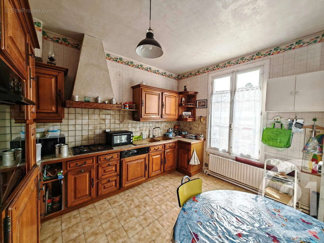 Maison 113 m² à Chalons-En-Champagne  - photo 4