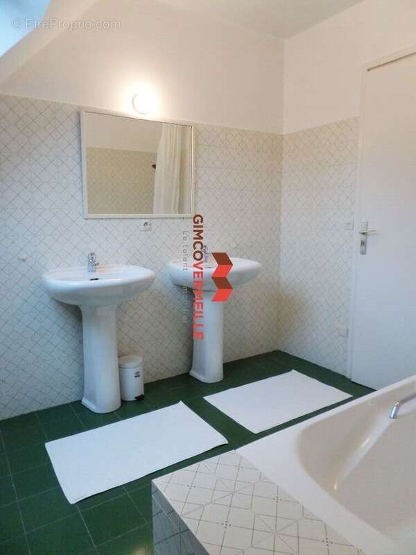 Maison à LA CELLE-SAINT-CLOUD