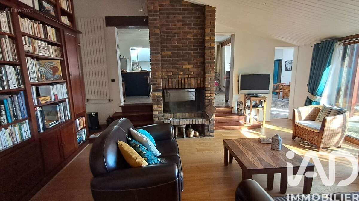 Photo 5 - Maison à BURES-SUR-YVETTE