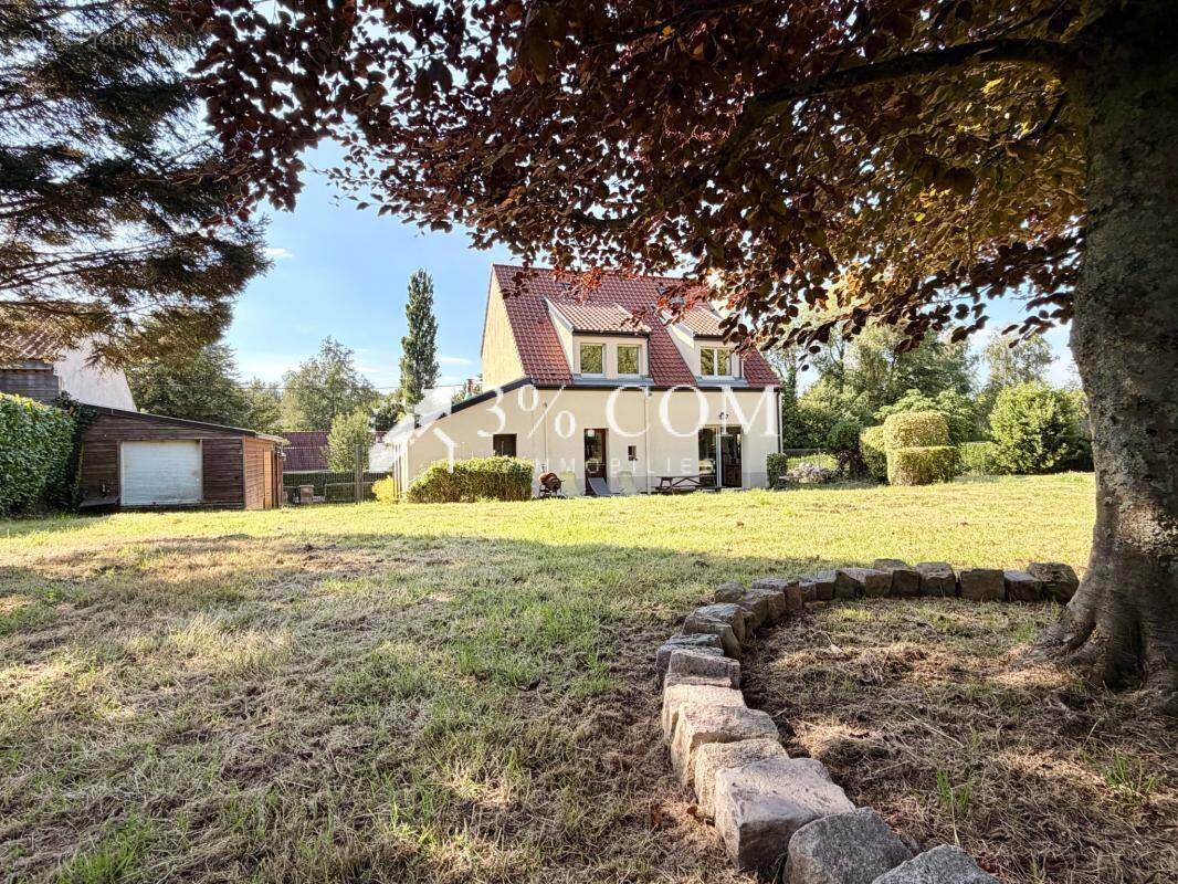 Maison à CARLY
