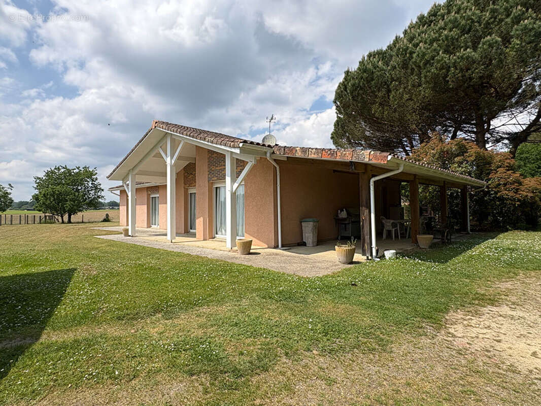 Maison à BEGAAR
