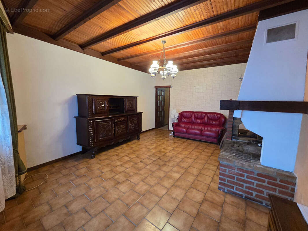 Maison à SAINT-QUENTIN