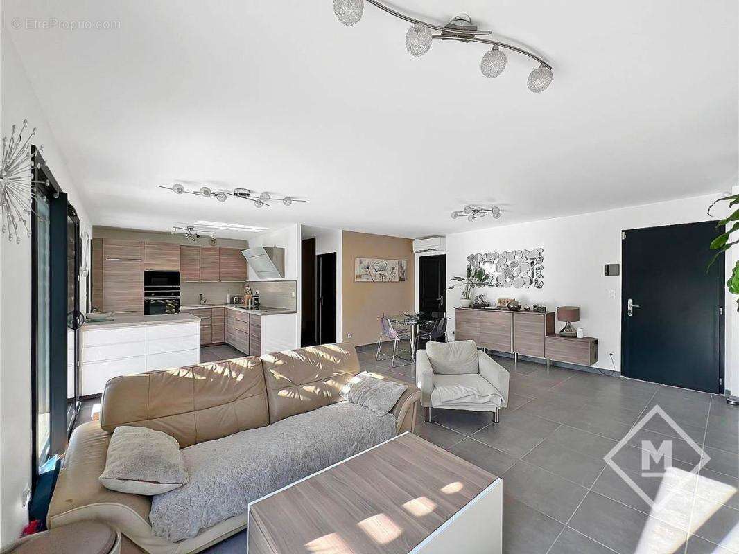 Maison T4 piscine garage 649000€ 13012 Marseille - photo 10