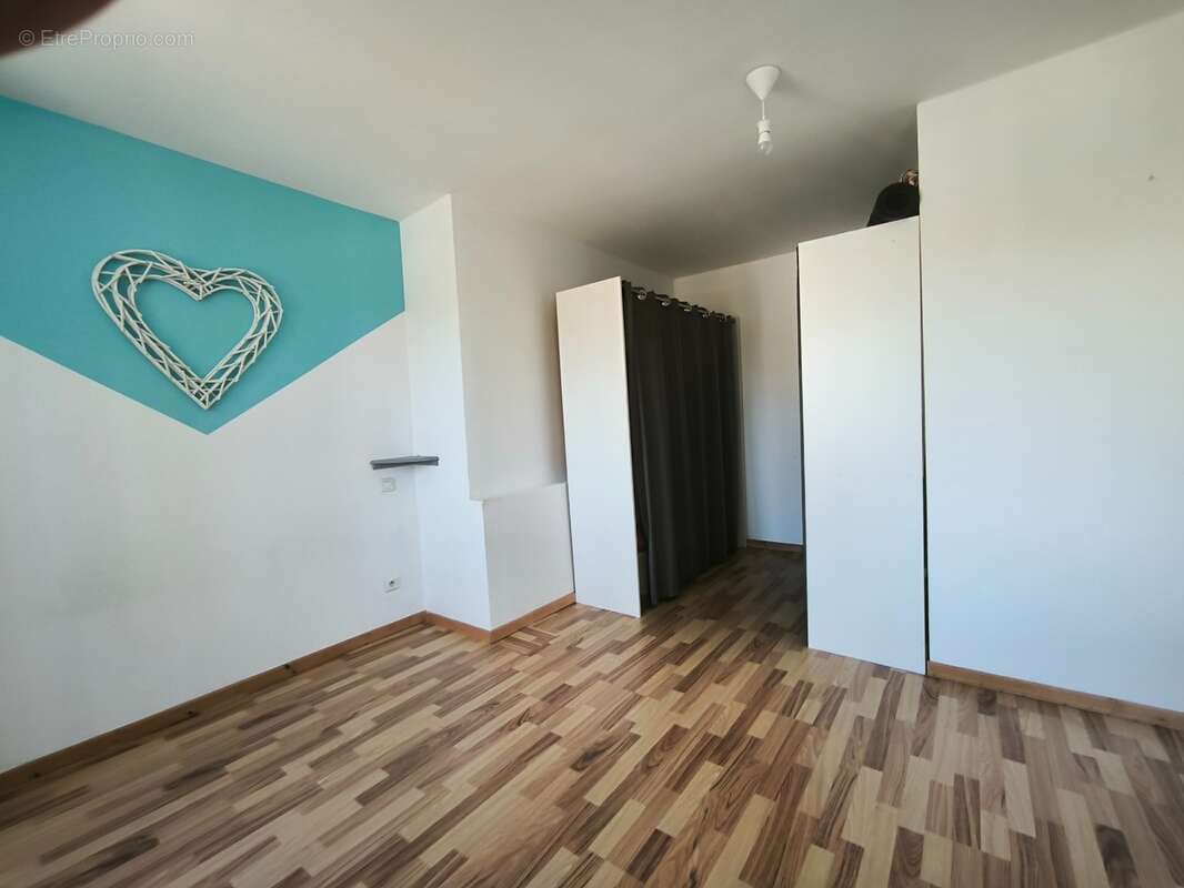 Maison de village 130m² et 62m² de potentiel -3 chambres-Bureau-caves - photo 5