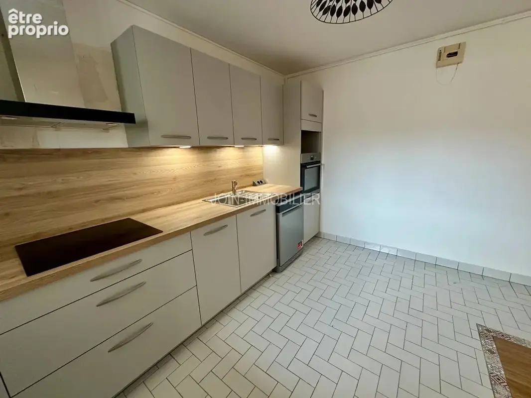 dieppe centre ville - Appartement F4 81,01 m²  avec ascenseur et balcon - photo 4