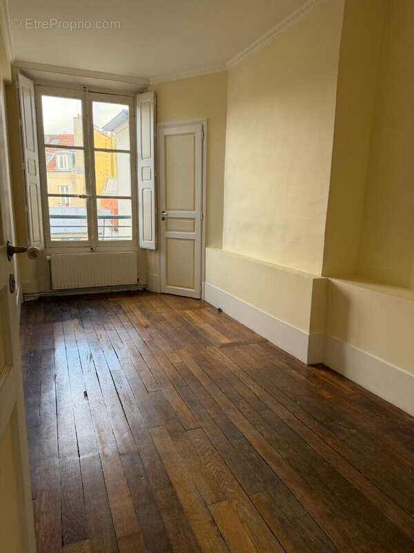 Appartement à VERSAILLES