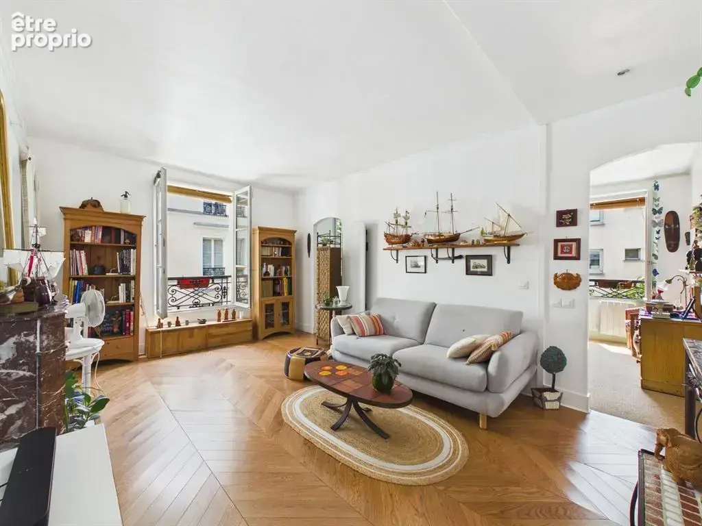 Appartement à PARIS-18E
