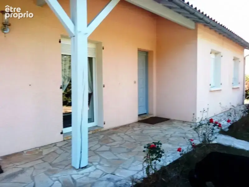 NIEUIL-L'ESPOIR, secteur du Pinier, pavillon plain-pied 128 m2 habitables - photo 2