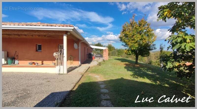 Maison à MONCLAR-DE-QUERCY
