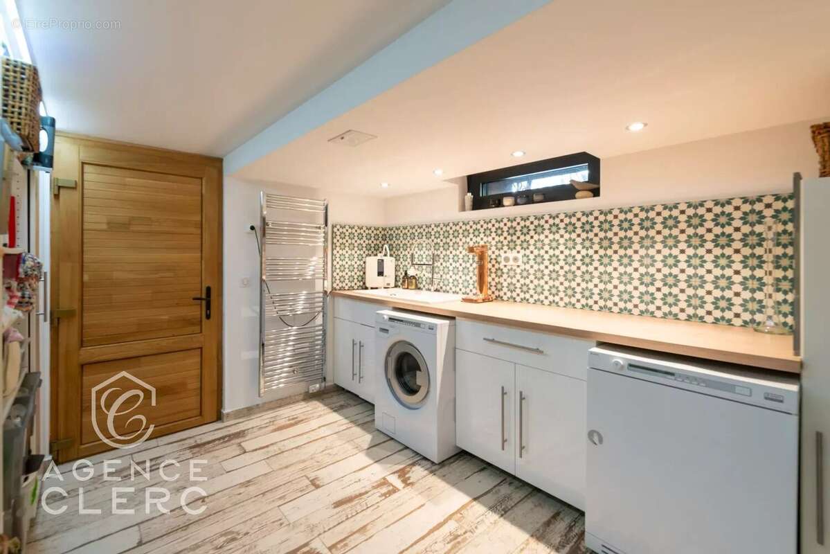 Maison à MENTHON-SAINT-BERNARD