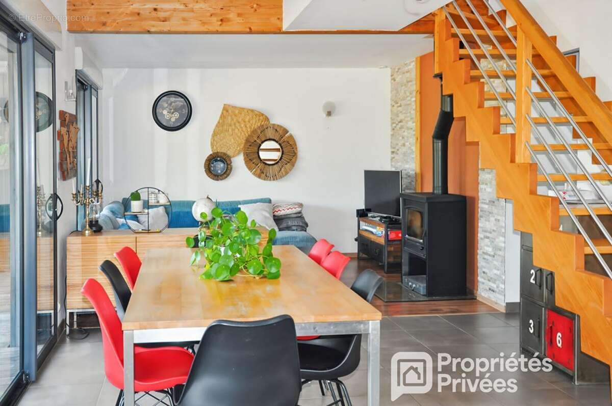 Maison Ahuille 5 pièce(s) 162 m2 - photo 3