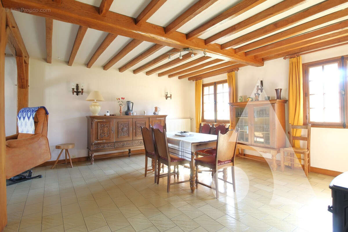 Maison à GRANDFRESNOY