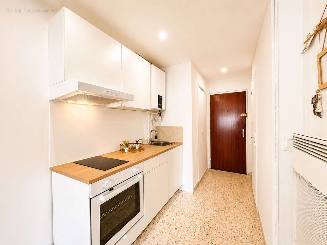 STUDIO 25.64 m2 habitable avec parking privé QUARTIER PONANT - photo 11