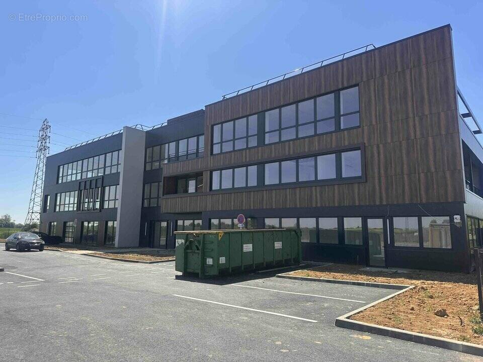 Commerce à SAINT-MARTIN-DU-VIVIER