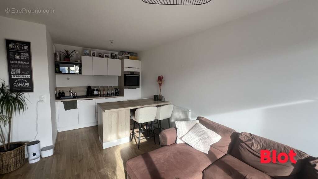 Appartement à LIFFRE