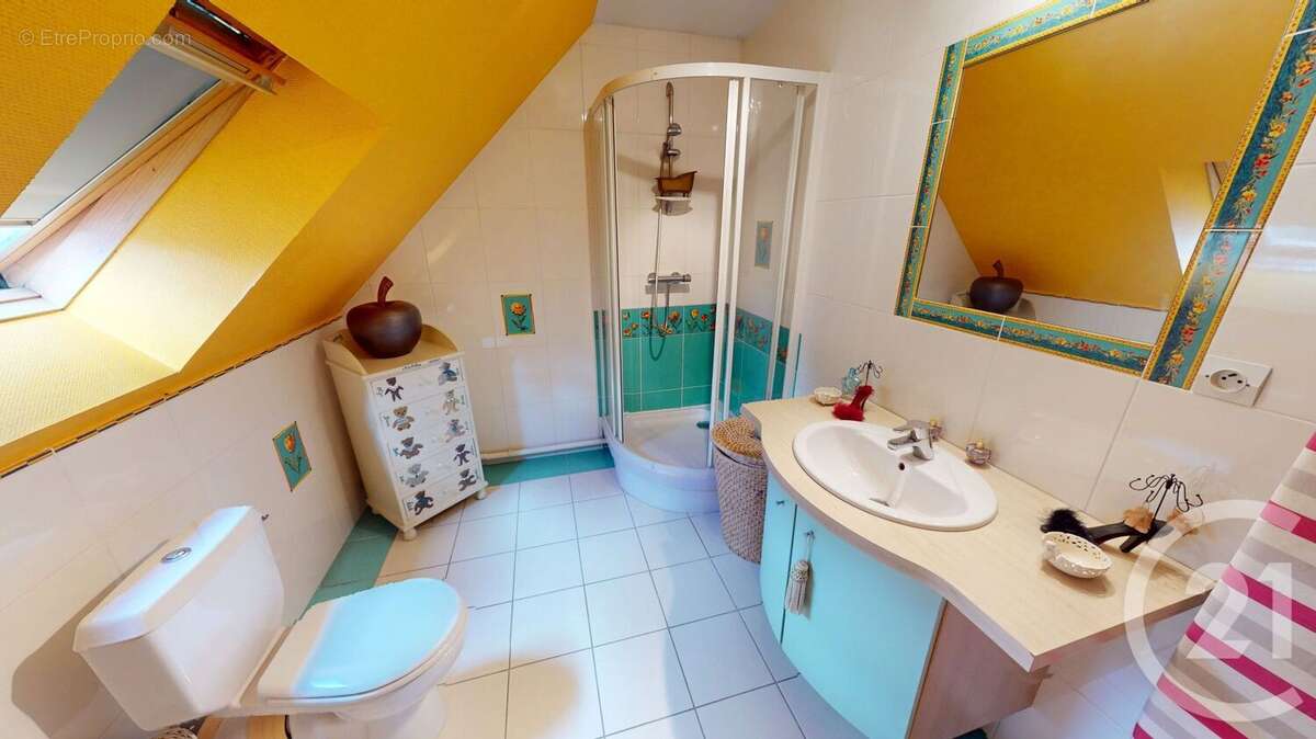 Maison à SAINT-QUENTIN