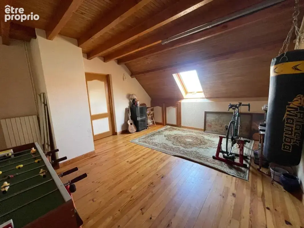 Maison t9 240 m2 avec studio - photo 9