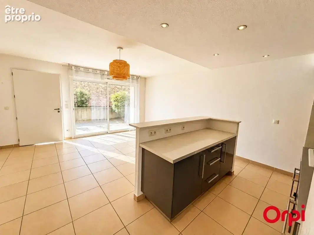 Appartement À Vendre - photo 2
