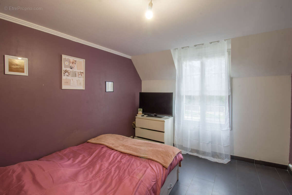 Maison à JANVILLE-SUR-JUINE