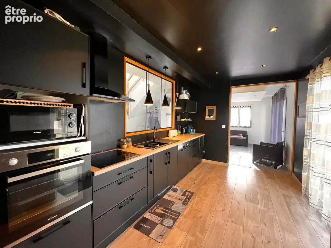 Maison familiale - Bourg de Petit-Mars - 5 chambres - photo 3