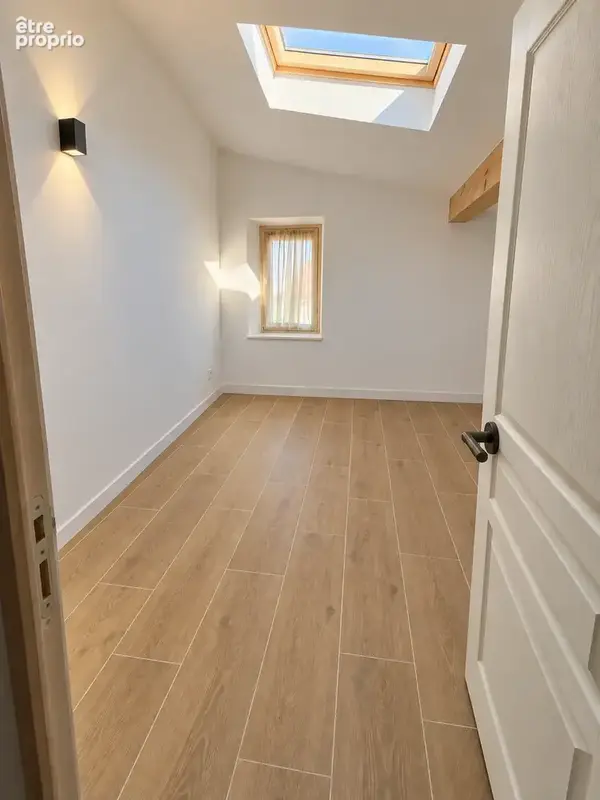 Maison rénovée avec patio - photo 7
