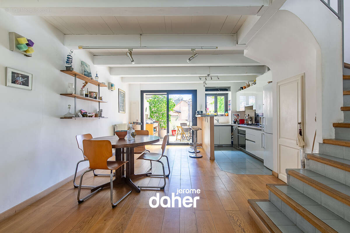 Maison à MARSEILLE-6E
