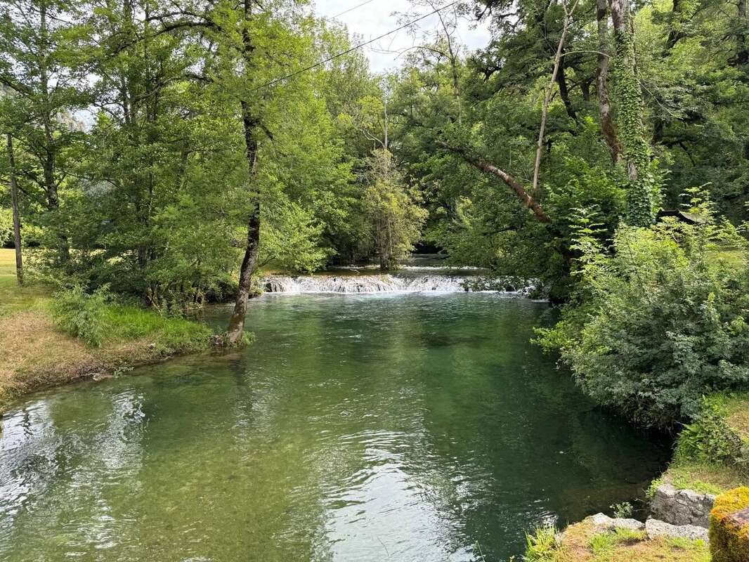 Maison à SAINT-CIRQ-LAPOPIE