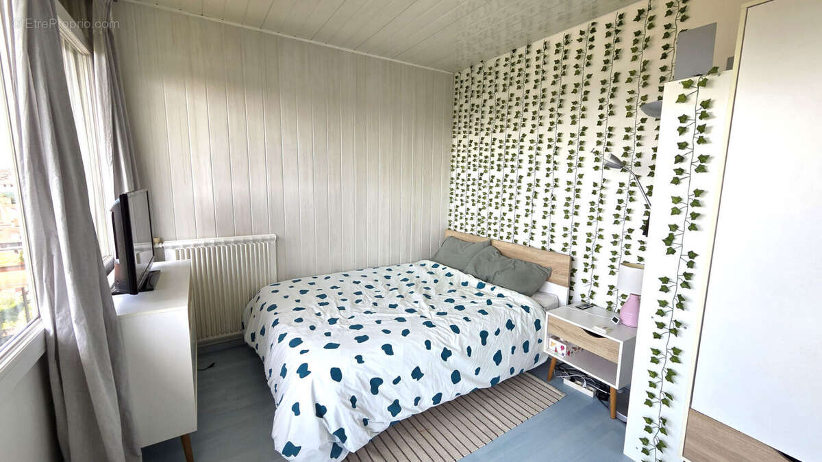 Exclusivité : F4 plein Sud avec balcon, parking & cave - photo 4