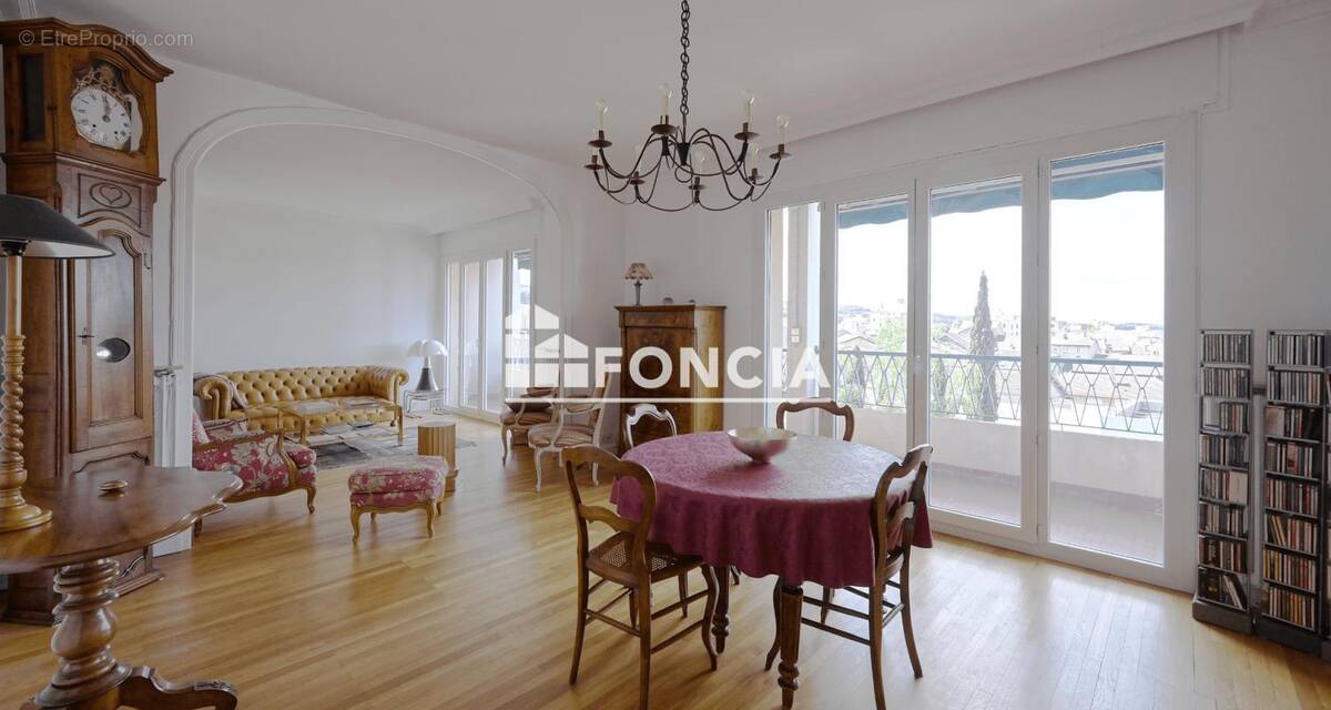 Appartement à BOURGOIN-JALLIEU