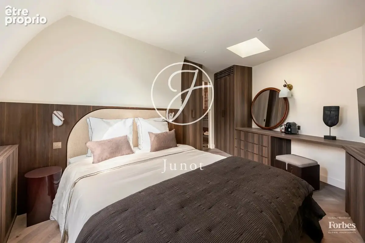 Paris 16e - KLÉBER - Duplex - 3 pièces - 79,63m² Carrez - 82,33m² au sol - 2 chambres - Meublé - photo 10