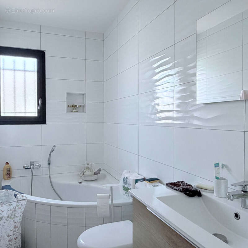 Maison Colombiers 4 pièce(s) 109.67 m2 - photo 17