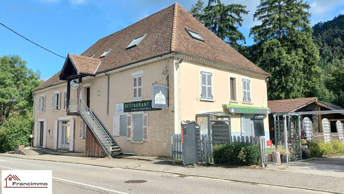 Commerce à MONESTIER-DE-CLERMONT