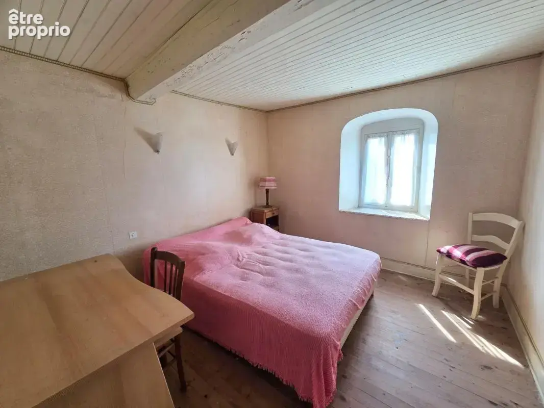 *** exclusivite ***  à renover - maison en pierre avec jardinet et dependances *** isserteaux 63270 *** - photo 11