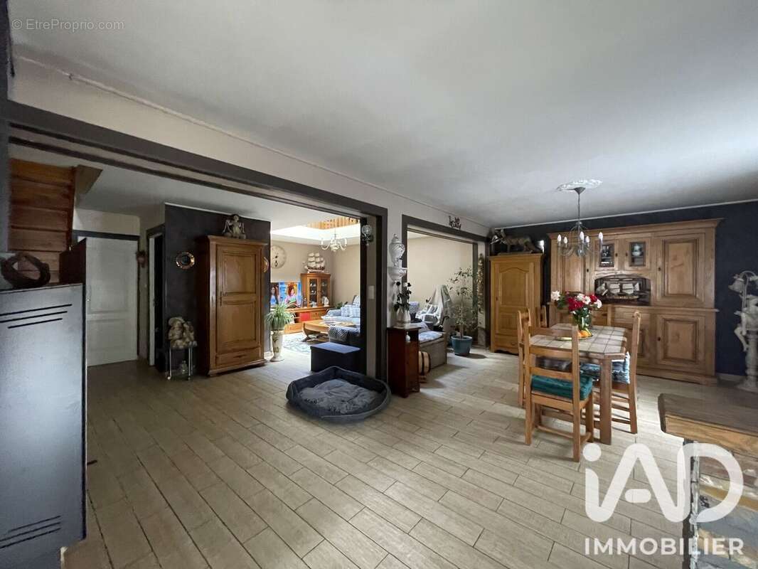 Maison 143 m² à Eymoutiers  - photo 9