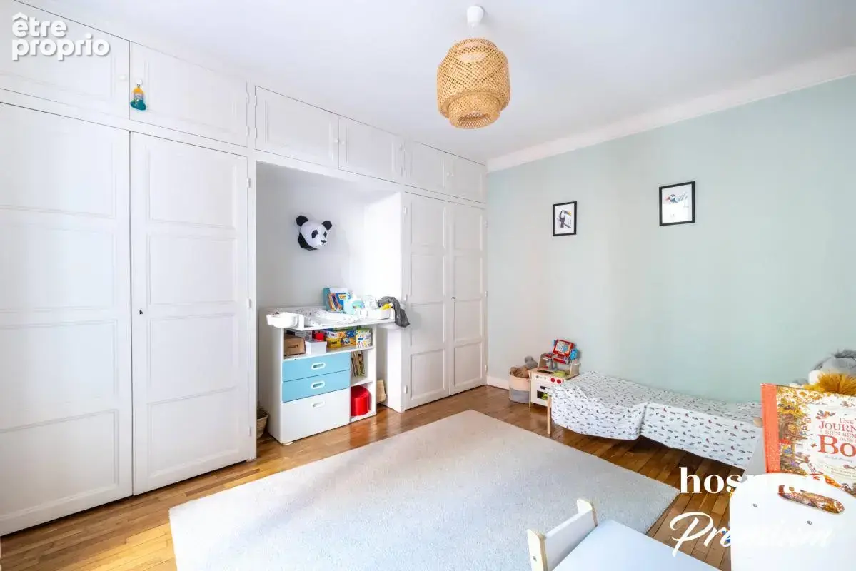 Bel Appartement familial de 125m² avec ascenseur et parking - Pont de Neuilly - Rue Boutard, Neuilly-sur-Seine - photo 11