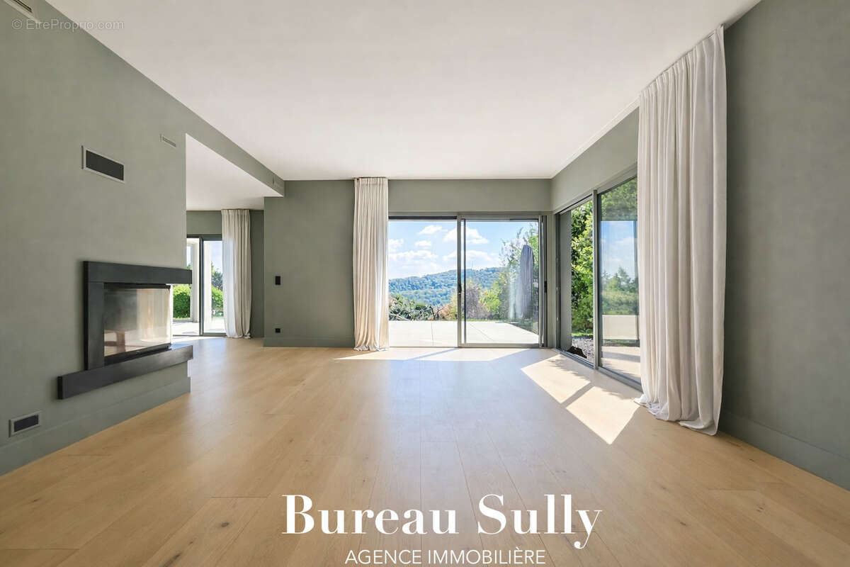 Maison à POLEYMIEUX-AU-MONT-D'OR