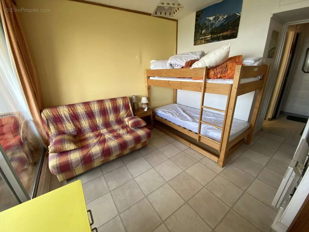 Appartement à COMPAINS