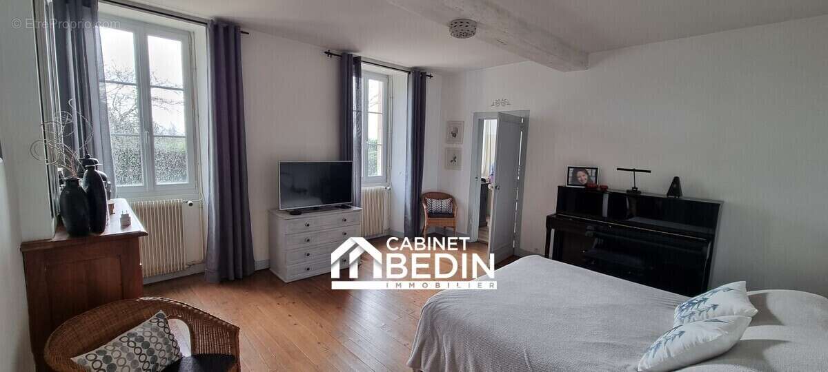 Maison à BAYON-SUR-GIRONDE