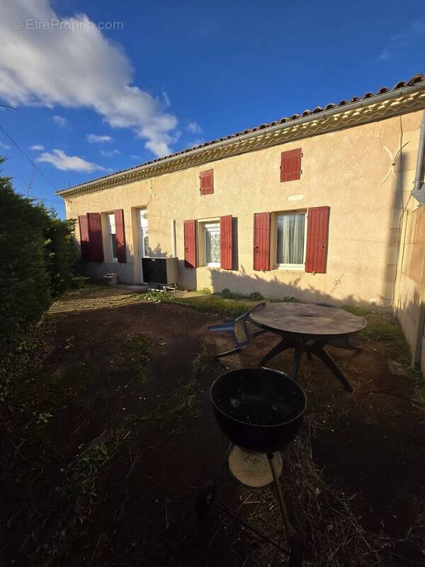 Maison à EYRANS