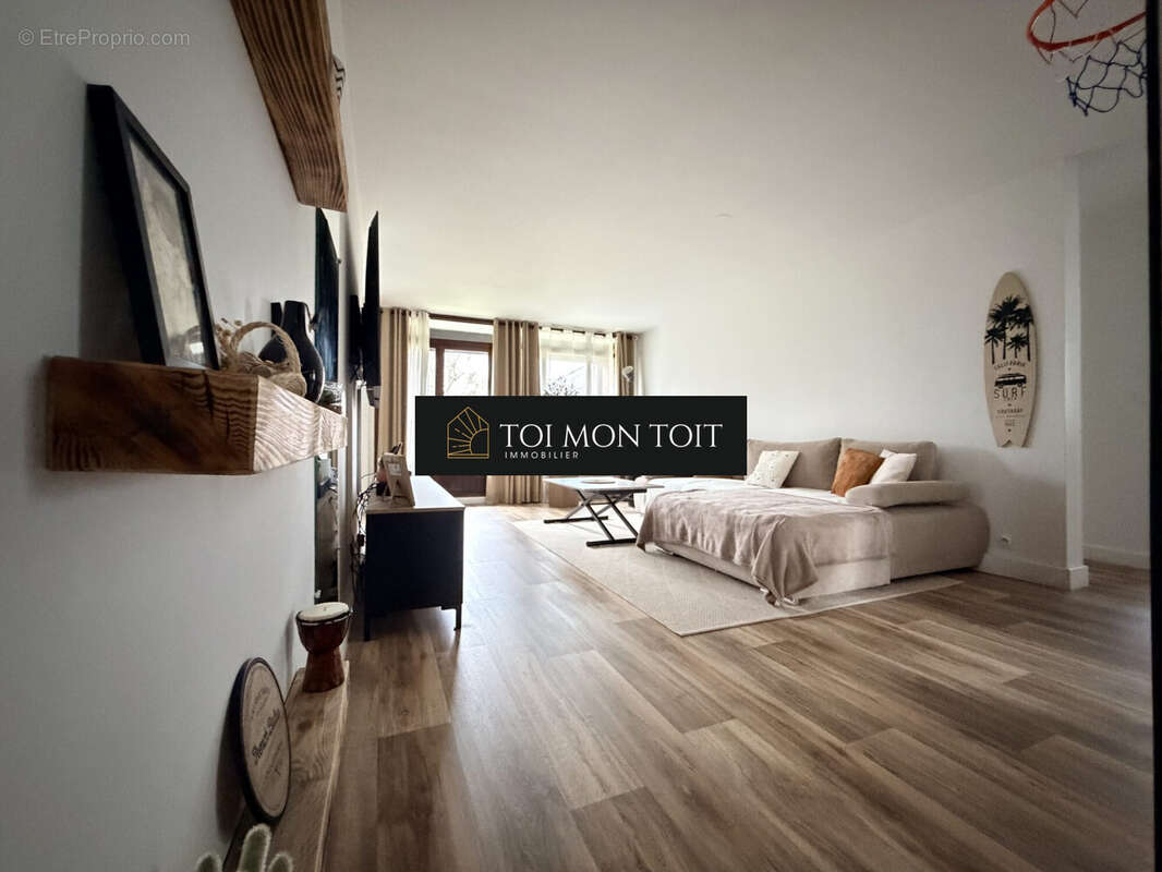 Appartement à SURVILLIERS
