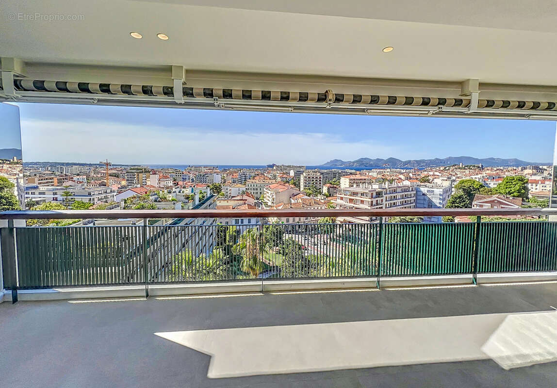Appartement à CANNES