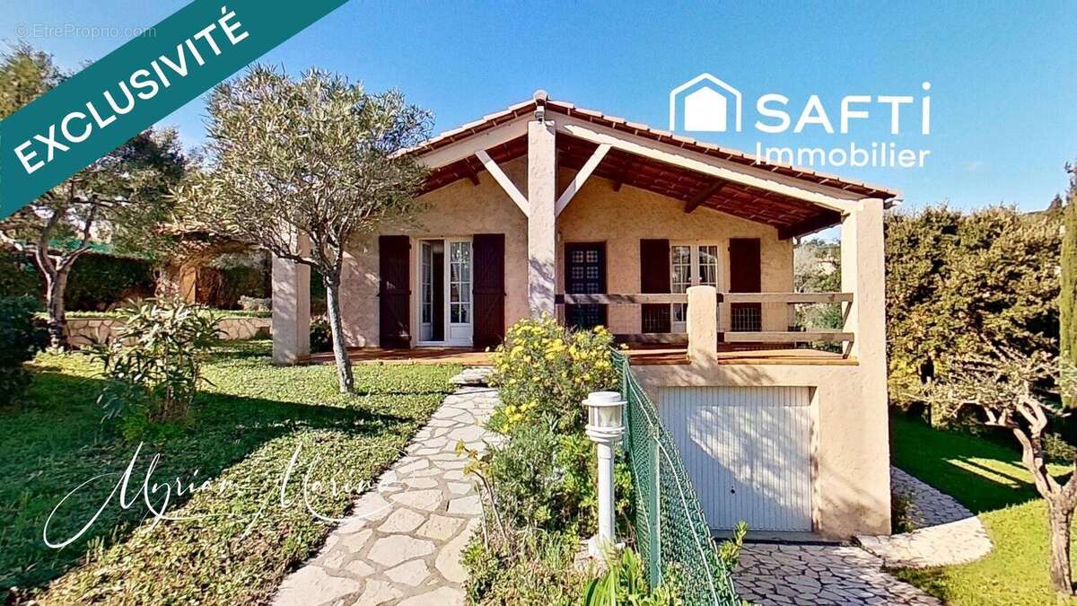 Photo 2 - Maison à FREJUS