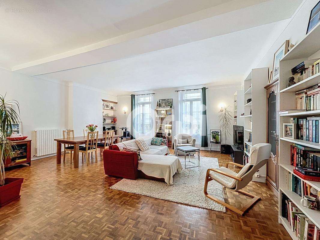 Appartement duplex à vendre - Centre historique de Périgueux - photo 2