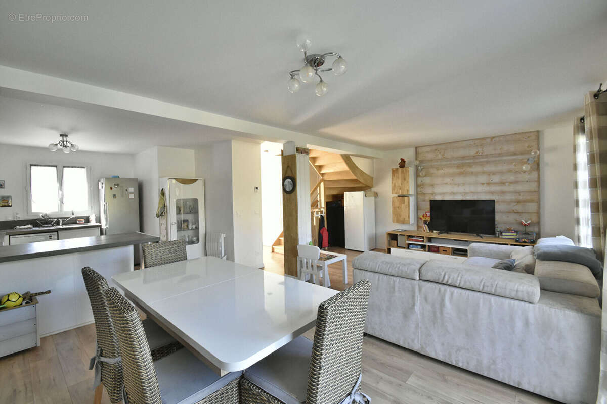 Maison à VILLIERS-SAINT-FREDERIC