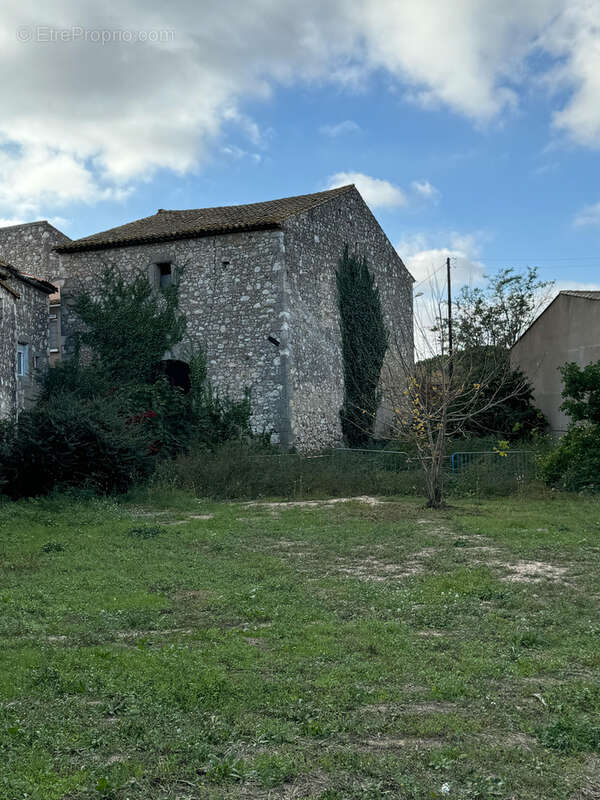 Parking à COURSAN